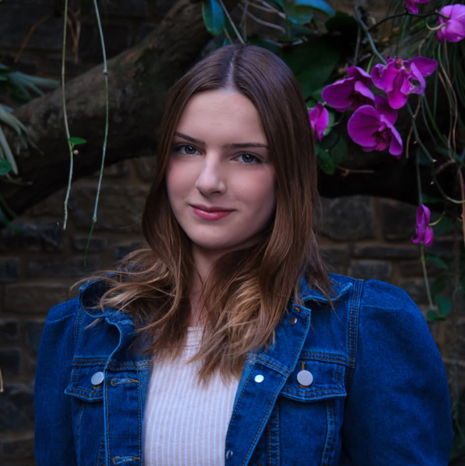 Vote Now - ELIZABELLA